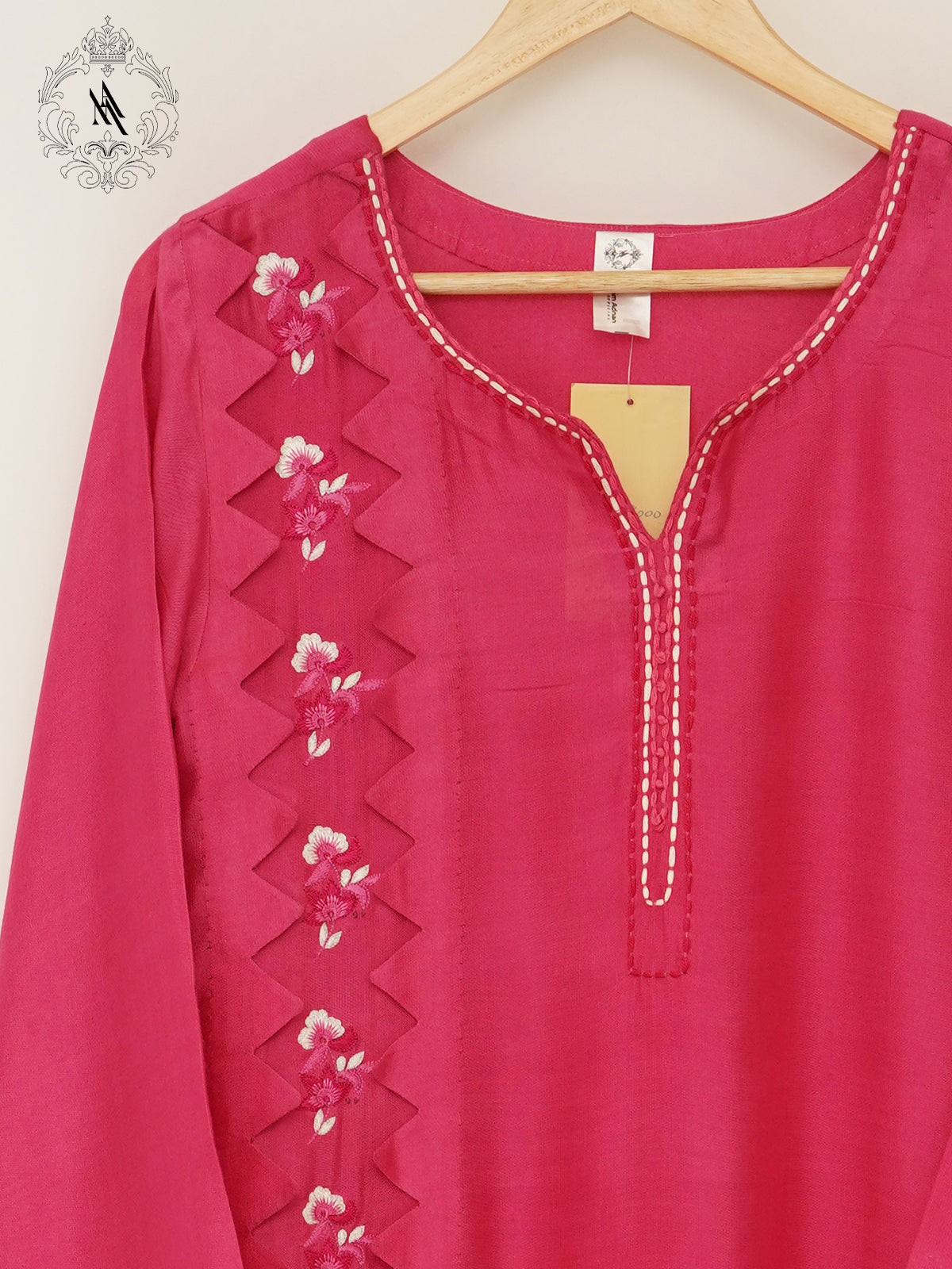 Kurta | Embroidered